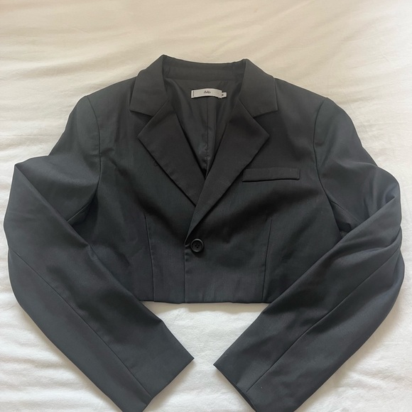 Adika cropped blazer - Picture 2 of 4